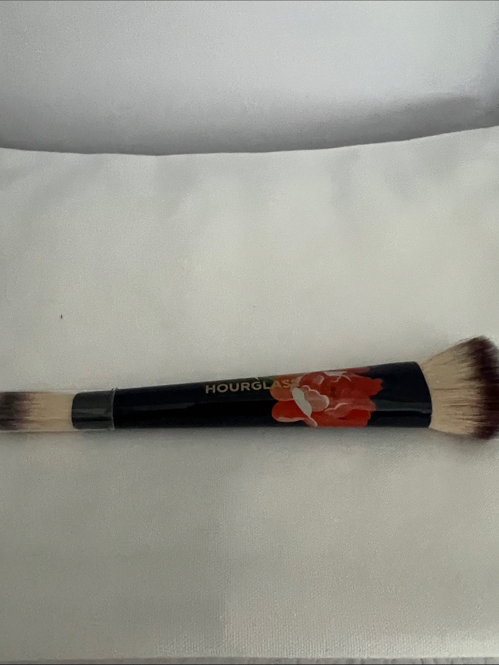Hourglass Dual-Ended Brush Ambient Lighting Edit II - Fox - Picture 4 of 5